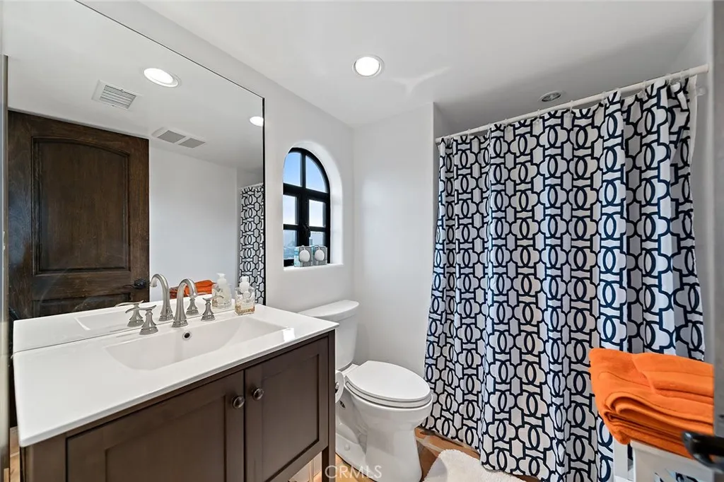 6911 E Ocean Boulevard, Long Beach, California 90803 home-pic-36